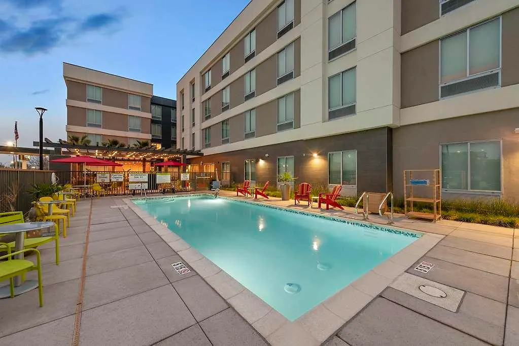 Hotel Home2 Suites By Hilton San Bernardino